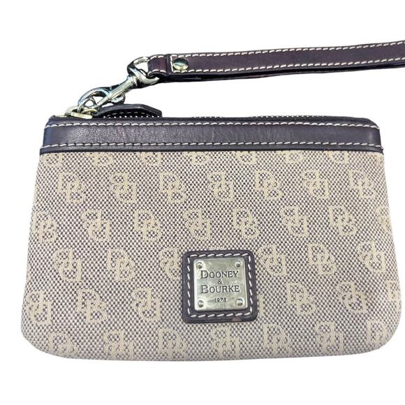Dooney & Bourke Wristlet - Picture 1 of 9